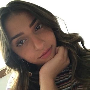 Meet your Posher, Isabella